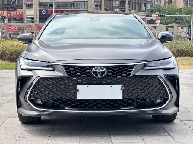 Toyota Avalon — Фото автомобиля 2