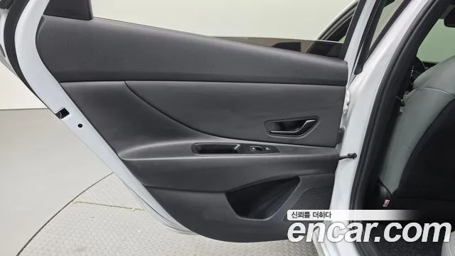 Hyundai AVANTE Новый Avante (CN7) — Фото автомобиля 25