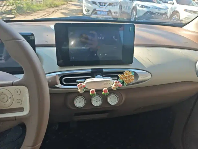 Wuling Hongguang Mini EV — Фото автомобиля 12
