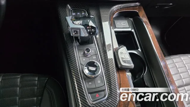Cadillac Escalade 5th Gen — Фото автомобиля 9