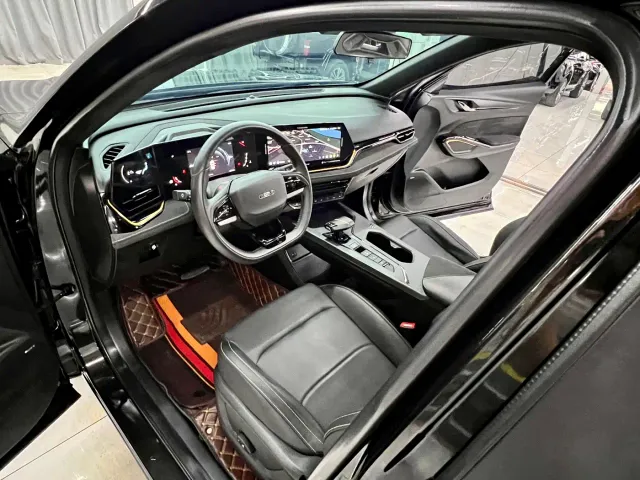 Changan X5 Plus — Фото автомобиля 9
