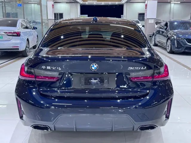 BMW 3 Series — Фото автомобиля 6