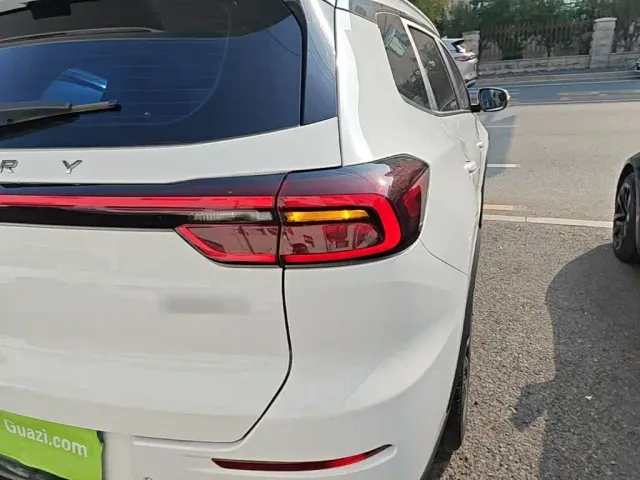 Chery Tiggo 8 — Фото автомобиля 7