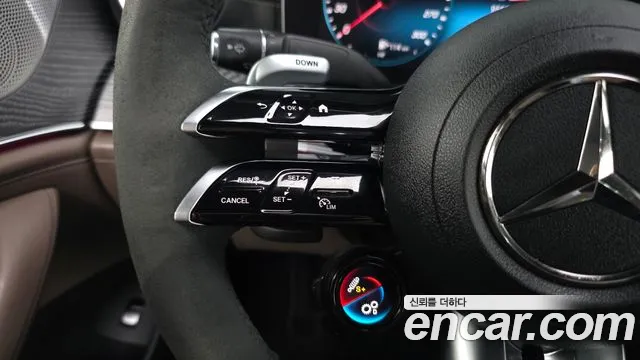 Mercedes-Benz AMG GT 4 двери 43 4MATIC+ Dynamic Golden Daylight — Фото автомобиля 20