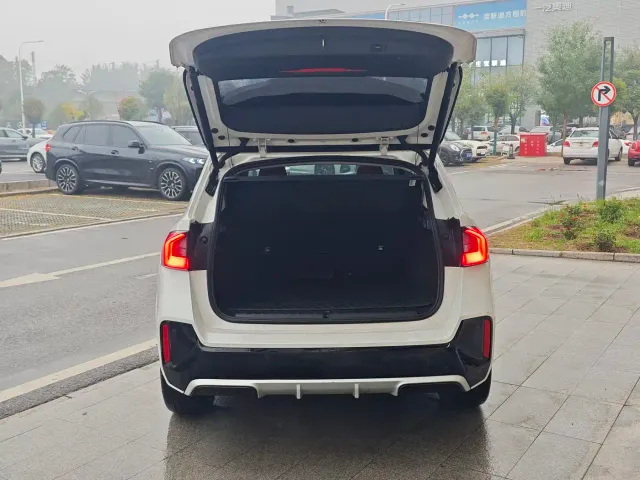 BMW X1 — Фото автомобиля 5
