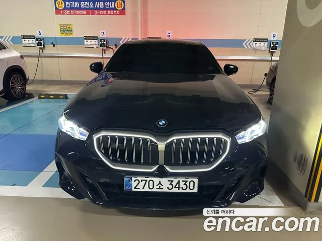 Фотография автомобиля — BMW 5 Series G60