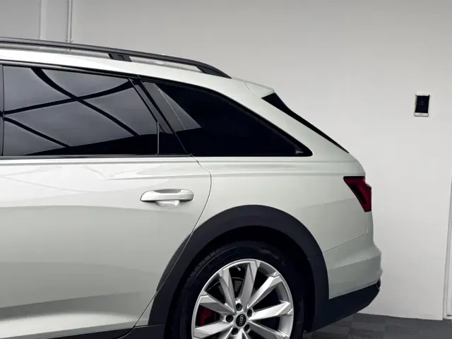 Audi A6 — Фото автомобиля 4