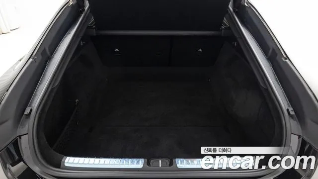 Mercedes-Benz EQS — Фото автомобиля 11