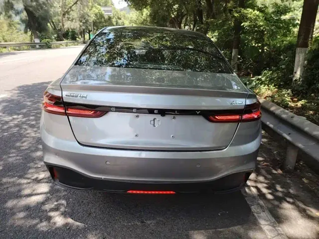 Geely Geometry A — Фото автомобиля 3