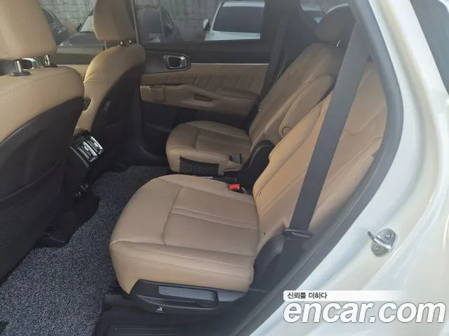Kia Sorento — Фото автомобиля 7