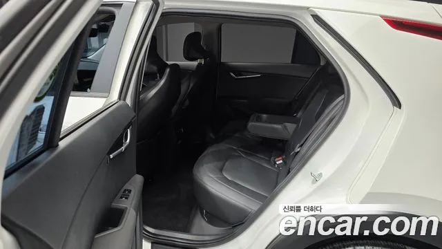 Kia Niro — Фото автомобиля 12