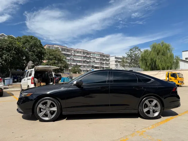 Honda Accord — Фото автомобиля 5