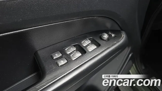 KG_Mobility_Ssangyong Rexton Новый Rexton Sport Дизель 2.2 4WD — Фото автомобиля 28