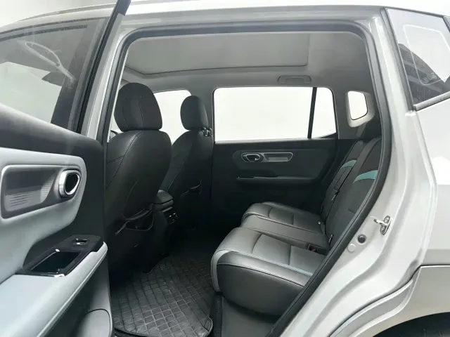 GAC Aion Y — Фото автомобиля 6