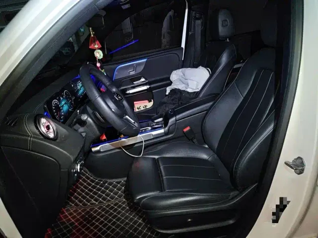 Mercedes-Benz Mercedes-Benz GLB 2023 GLB 220 Dynamic — Фото автомобиля 11