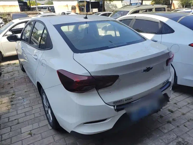 Chevrolet Cavalier — Фото автомобиля 4