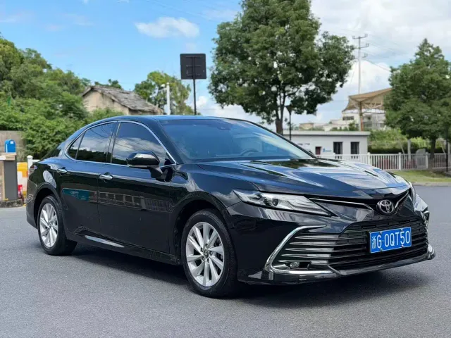 Toyota Camry — Фото автомобиля 3