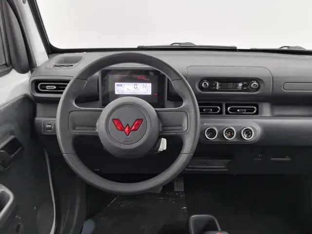 Wuling Zhiguang NEV — Фото автомобиля 11