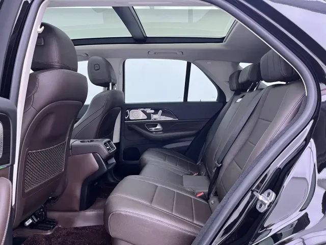 Mercedes-Benz GLE-Class — Фото автомобиля 17