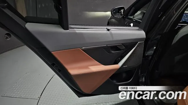 BMW i5 G60 — Фото автомобиля 14