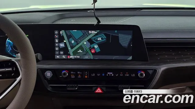 Kia K8 Hybrid — Фото автомобиля 23