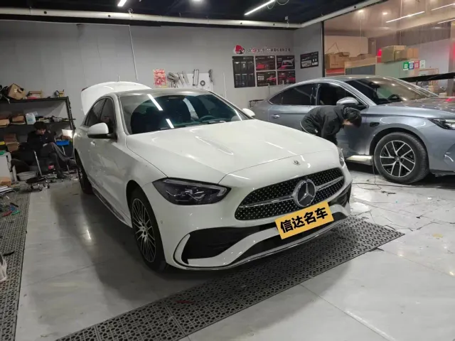 Mercedes-Benz C-Class — Фото автомобиля 3