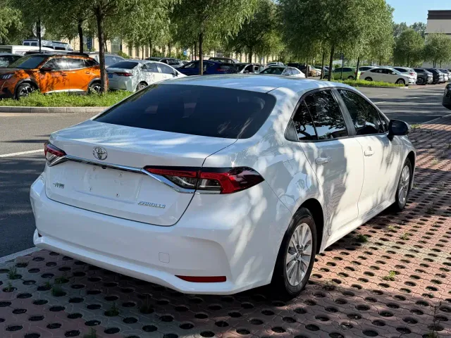 Toyota Corolla — Фото автомобиля 6