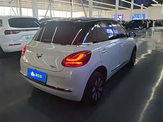 Wuling Bingo — Фото автомобиля 3