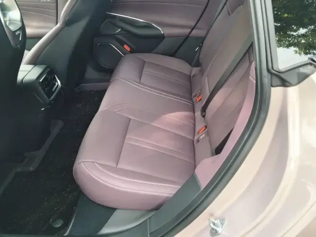 Xiaomi Auto Xiaomi SU7 2026 Rear-Wheel Drive Edition — Фото автомобиля 18