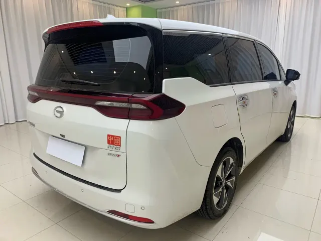 GAC Trumpchi M6 — Фото автомобиля 4
