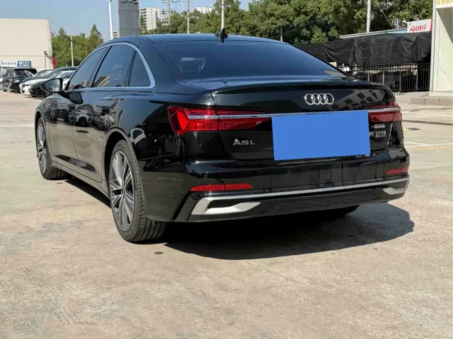 Audi A6L — Фото автомобиля 9