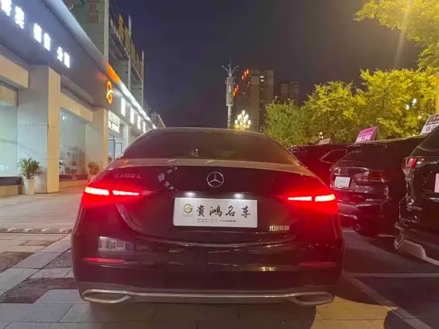 Mercedes-Benz C-Class — Фото автомобиля 2