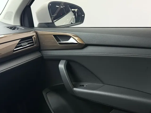 Volkswagen Tharu 2021 280TSI 2WD Luxury Plus — Фото автомобиля 10