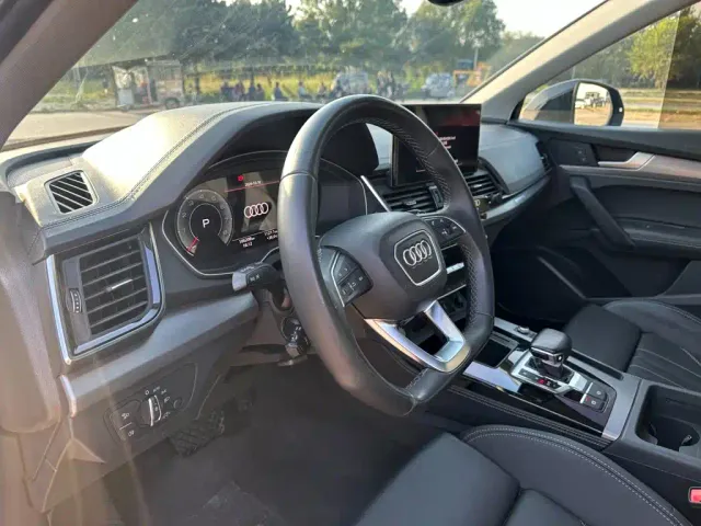 Audi Q5L — Фото автомобиля 13