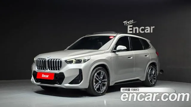 Фотография автомобиля — BMW X1 U11