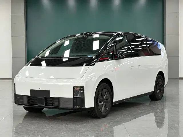 Фотография автомобиля — Li Auto MEGA