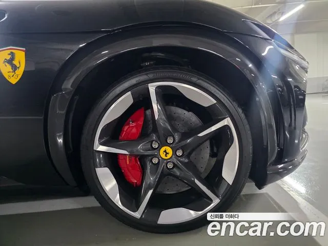 Ferrari Purosangue — Фото автомобиля 5