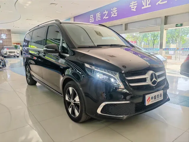 Mercedes-Benz V-Class — Фото автомобиля 2