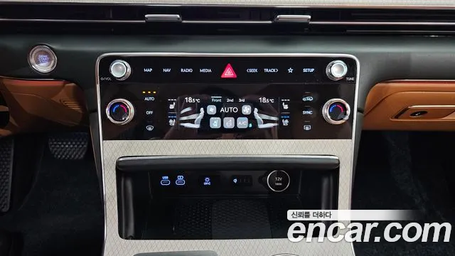 Genesis GV80 — Фото автомобиля 28