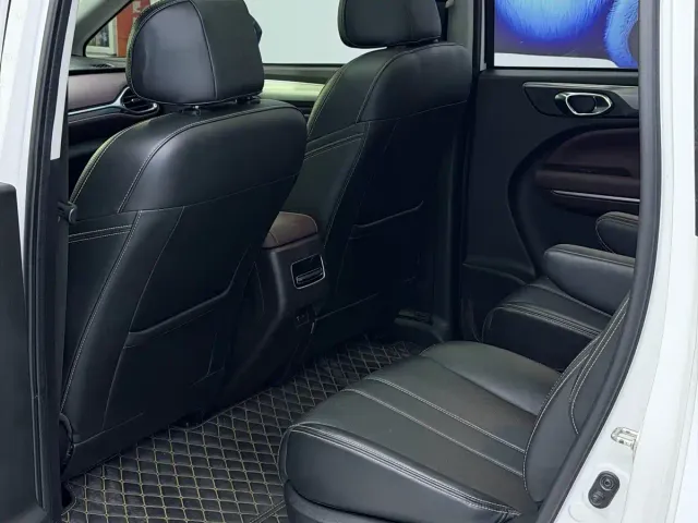 GAC Trumpchi M6 — Фото автомобиля 14