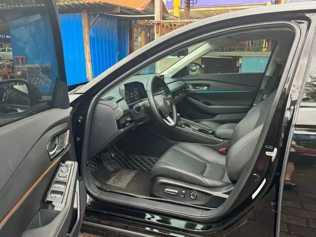 Honda Accord — Фото автомобиля 4