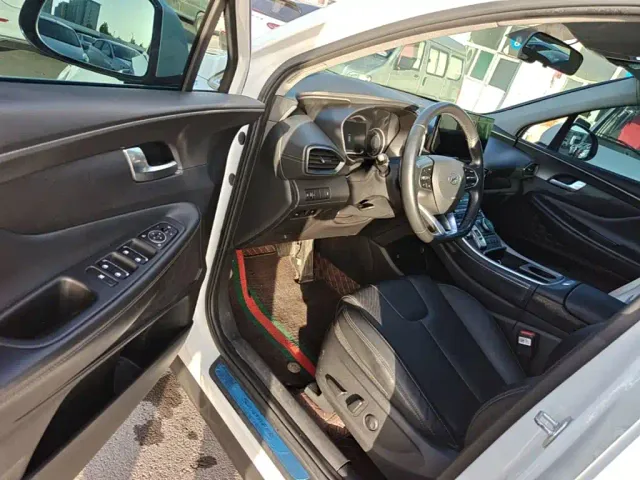 Hyundai Santa Fe — Фото автомобиля 15