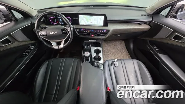 Kia K8 — Фото автомобиля 10