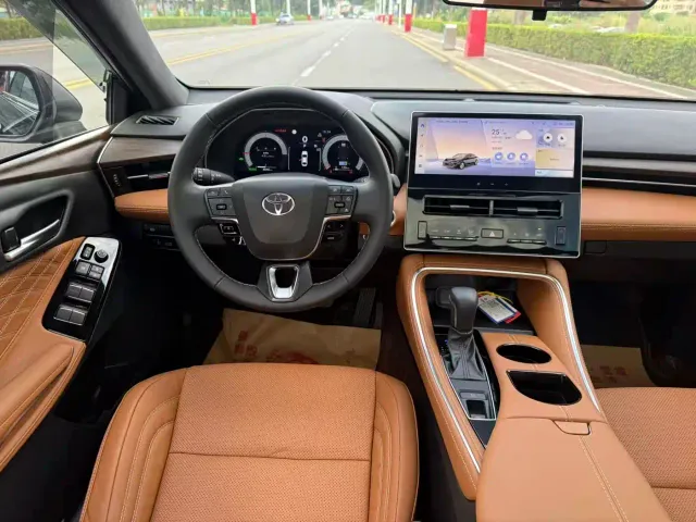 Toyota Avalon — Фото автомобиля 3