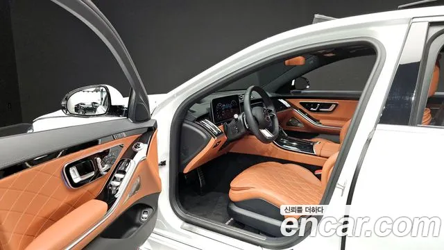 Mercedes-Benz S-Class — Фото автомобиля 9