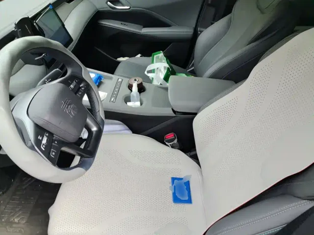 BYD Qin PLUS — Фото автомобиля 11