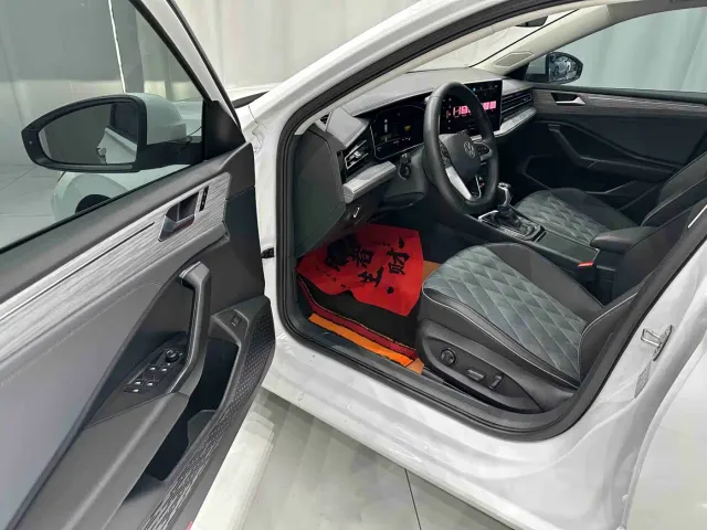 Volkswagen Sagitar — Фото автомобиля 7