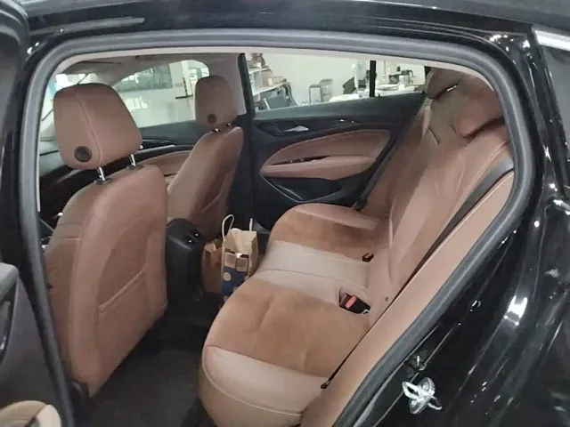 Buick Regal — Фото автомобиля 16