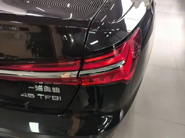 Audi A6L — Фото автомобиля 7