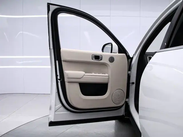 Li Auto L7 — Фото автомобиля 13